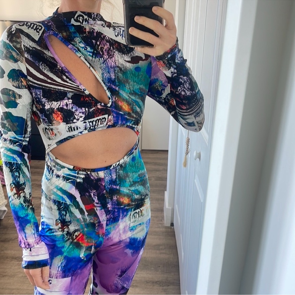 ❤️ Festival Amazingness! Show personality in this awesome J.OUR jumpsuit ❤️ F1